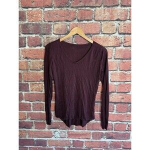 Lululemon Womens Red Long Sleeve Athletic Workout Top Size Medium
